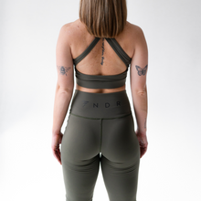 Load image into Gallery viewer, Women&#39;s Army Signature Legging
